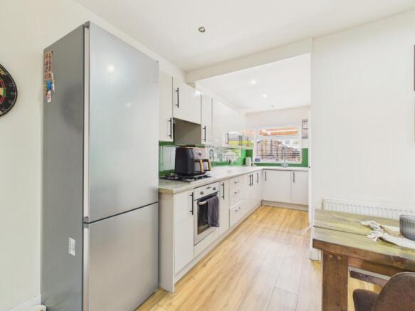 3 bed Terraced for sale Image 7