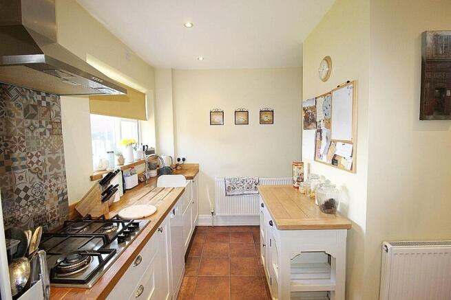 3 bed Semi-Detached for sale Image 12