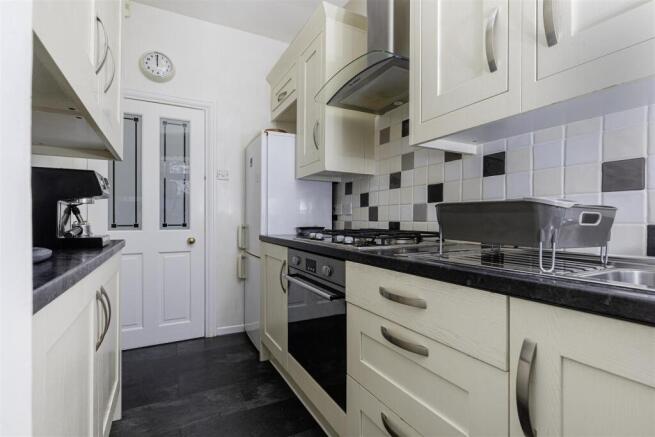 4 bed Terraced for sale Image 12