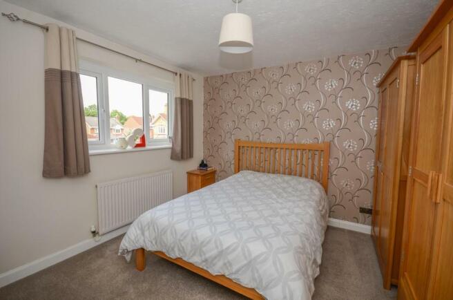 Bedroom 1.jpg