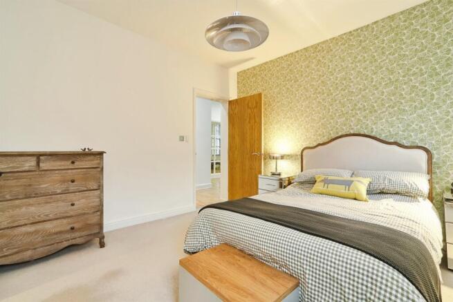 2 bed Flat for sale Image 11