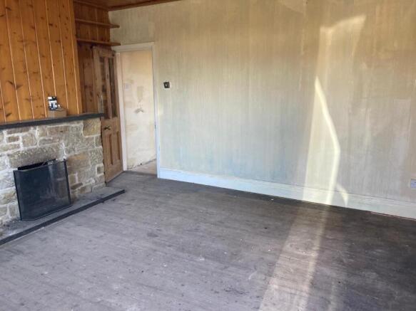 3 bed Terraced for sale Image 2