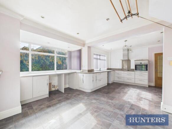 2 bed Bungalow for sale Image 5