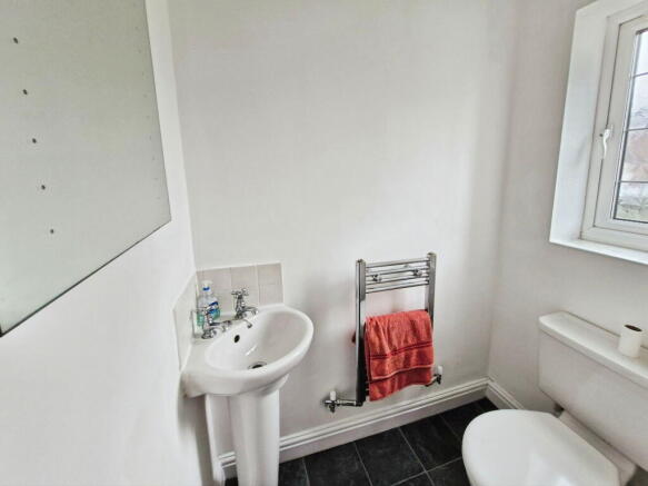 3 bed Detached for sale Image 5