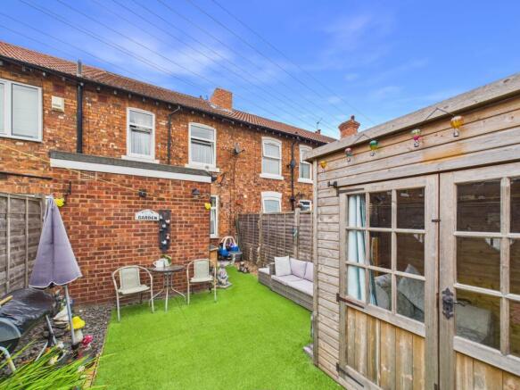 3 bed Terraced for sale Image 3