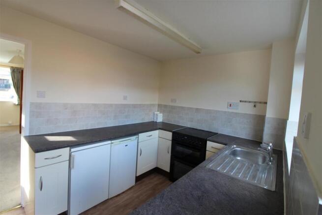 kitchen 1.JPG