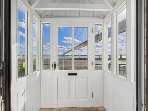 2 bed Terraced for sale Image 5