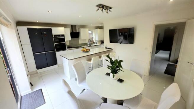 Kitchen/dining/reception