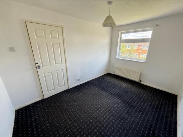 2 bed Semi-Detached to rent Image 10
