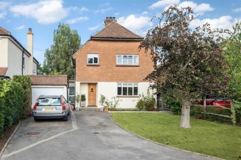 Surrey Gardens, Effingham Junction