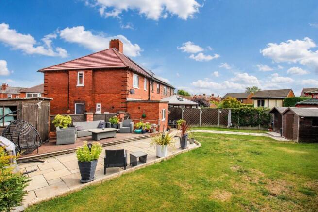 3 bed Semi-Detached for sale Image 10