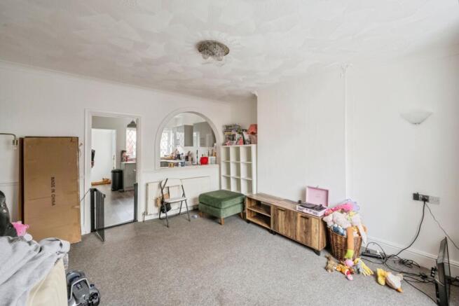2 bed House for sale Image 5