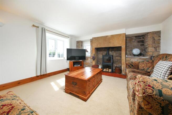 Living Room2.jpg