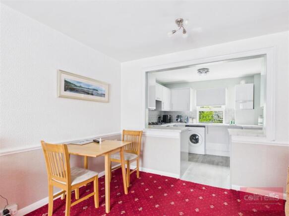 3 bed Semi-Detached for sale Image 4