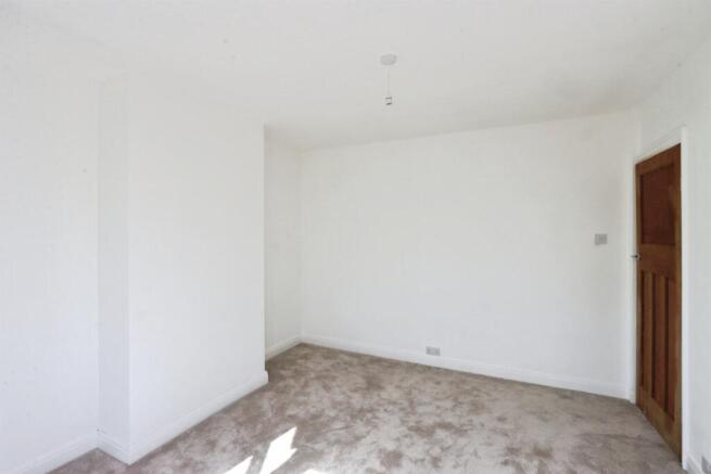 3 bed Semi-Detached for sale Image 12