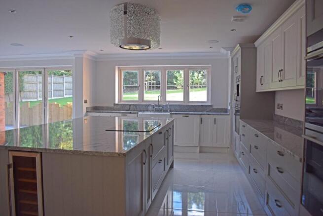 P3 57a Twatling Road, kitchen 4.jpg