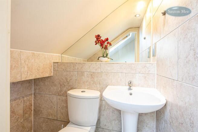 3 bed Terraced for sale Image 11