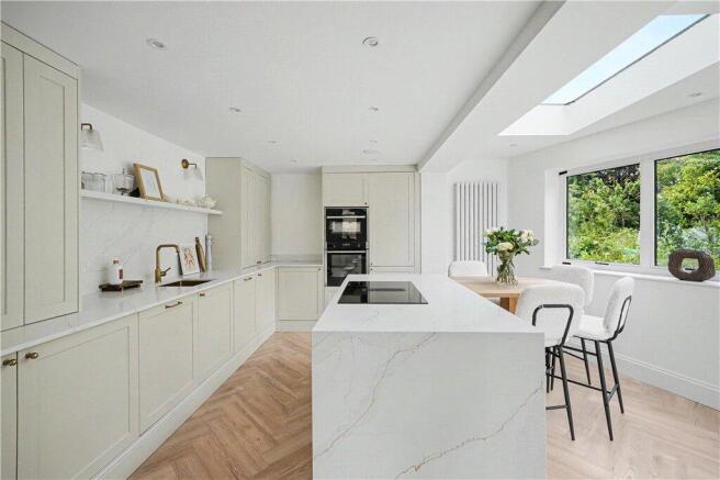 2 bed Semi-Detached for sale Image 8