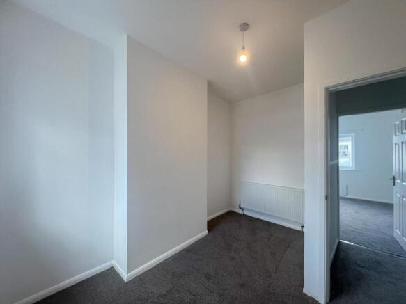 3 bed Terraced to rent Image 12