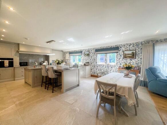Open Plan Kitchen/Diner/Family Room
