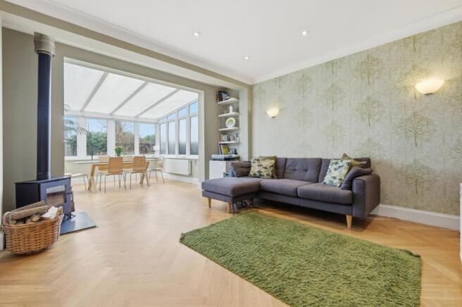 Reydon Avenue, Wanstead photo 4