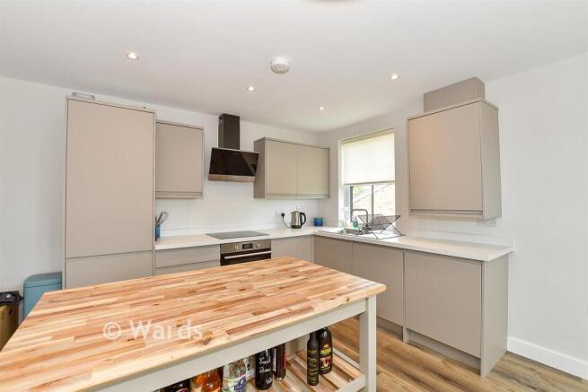 Lounge/ Kitchen