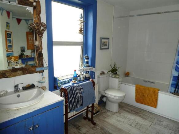 bathroom.JPG