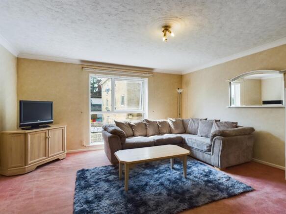 CAM01909G0-PR0217-STILL001