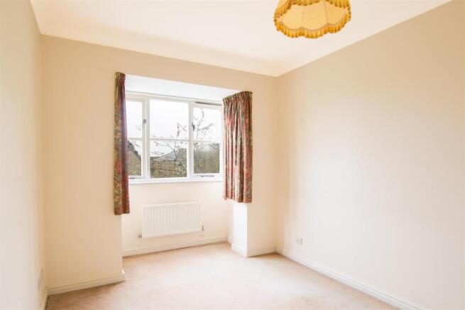 6_bedroom1_Ticknell.jpg