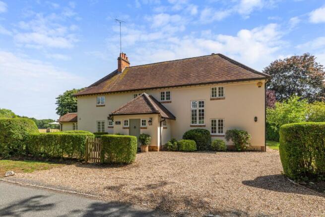 Broad Common Road, Hurst, RG10 photo 4