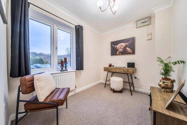 Broadwater Gardens, Orpington, Kent, BR6 photo 4