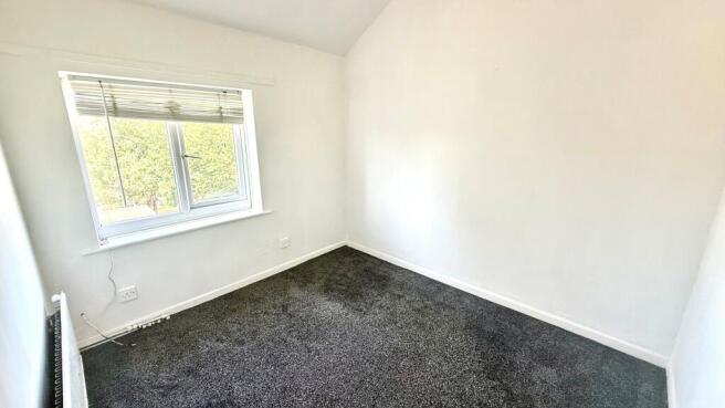 3 bed Apartment to rent Image 9