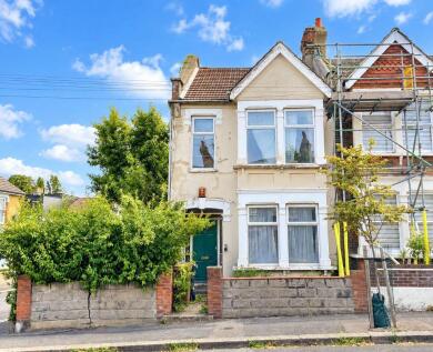 22 Cavendish Drive, Leytonstone, E11 1DN