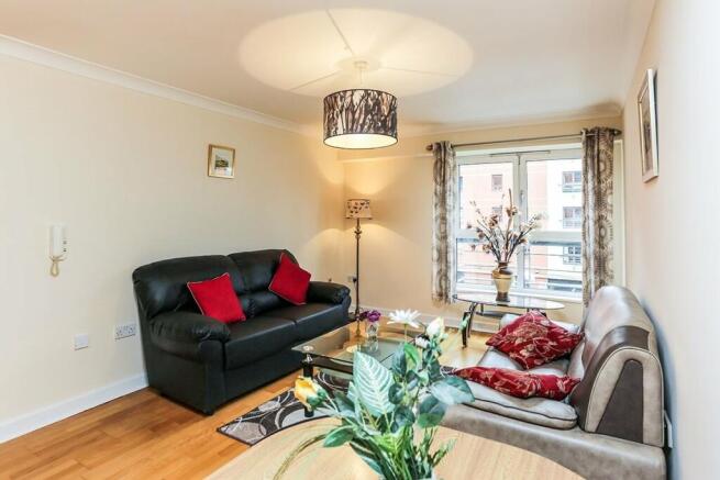 2 bed Apartment for sale Image 5
