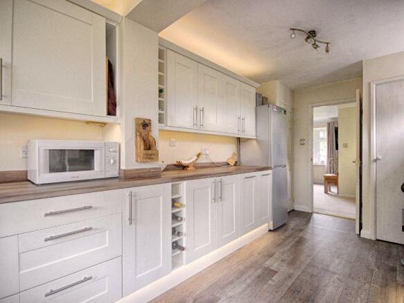 KITCHEN /BREAKFAST ROOM