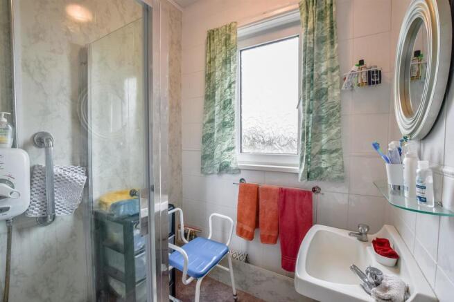 Family Shower Room