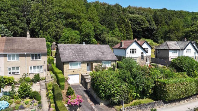 3 bed Detached for sale in halifax