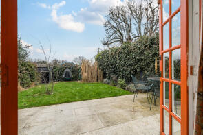 37, Fairfield Grove, London SE7 8UA