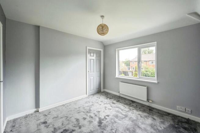 3 bed Semi-Detached for sale Image 11