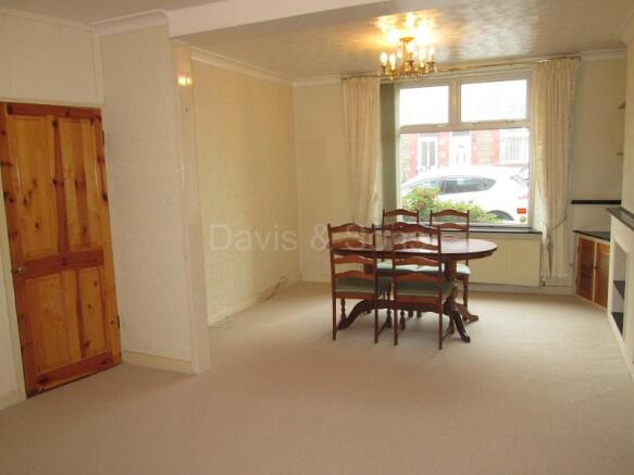Landing / Dining Room