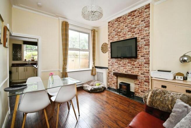 3 bed Terraced for sale Image 5