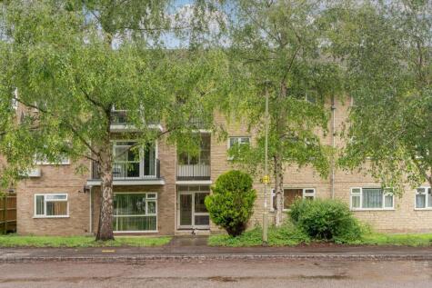 Glyme Close, Woodstock, OX20