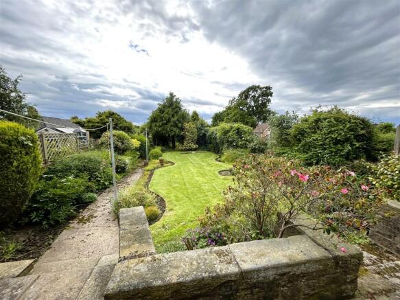 rear garden.JPG