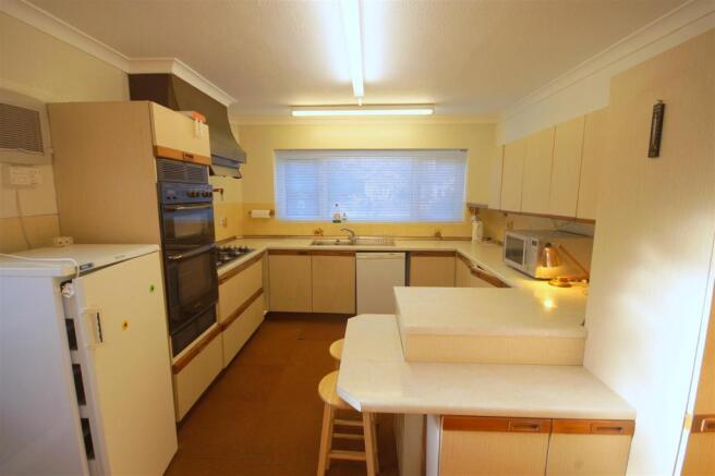 Kitchen / Breakfast Room