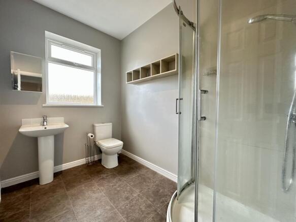 3 bed End of Terrace to rent Image 5