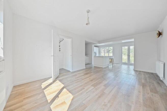 Living Room/Dining Room/Kitchen (2)