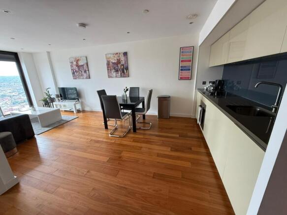 1 bed Flat to rent Image 8