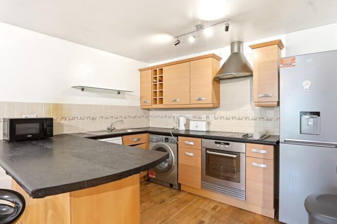 2 bed Apartment for sale Image 6