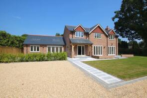 Bramleys, North Weirs, Brockenhurst SO42 7QA