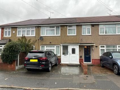 Morcambe Close, Hornchurch, Essex, RM12 5LT